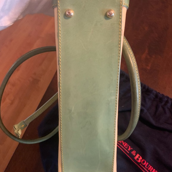 Dooney and Bourke multicolor logo bag - Picture 8 of 13